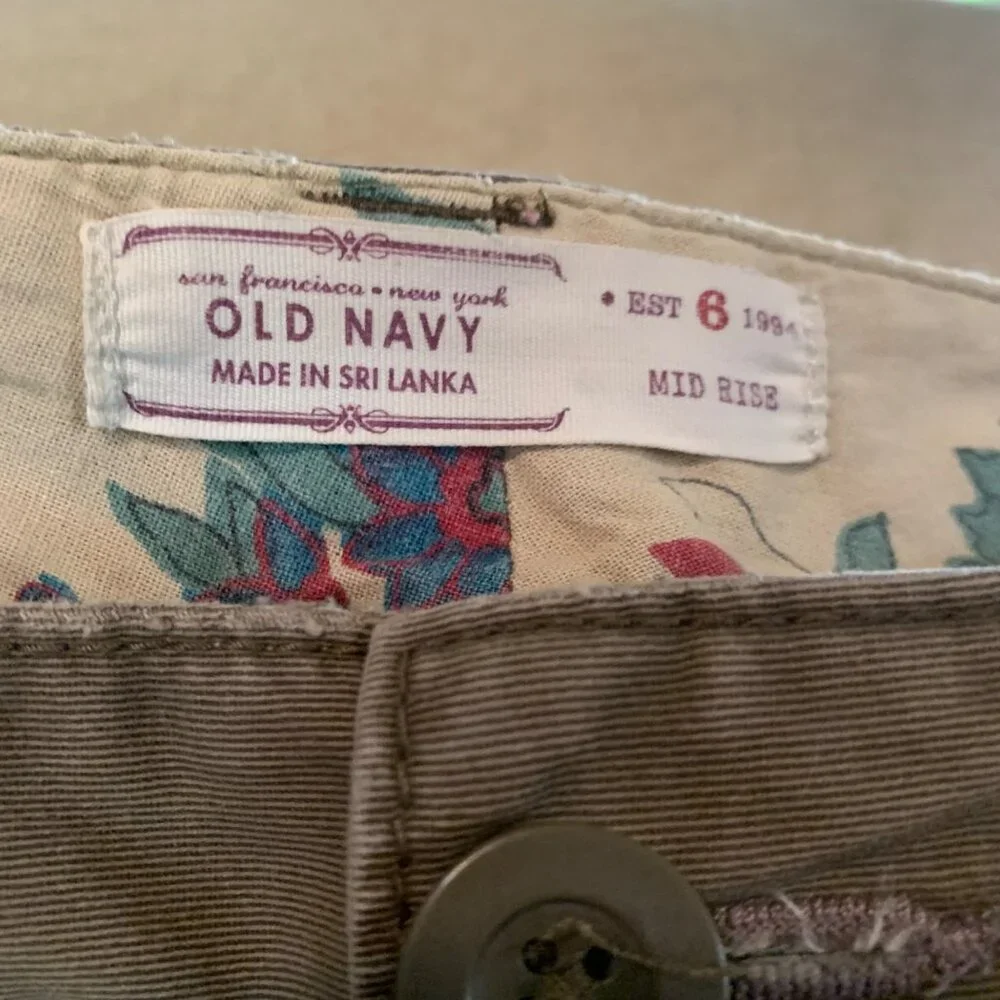 VTG Y2K Women's Cargo Shorts Mid Rise Brown Sz 34‎ Casual Pockets